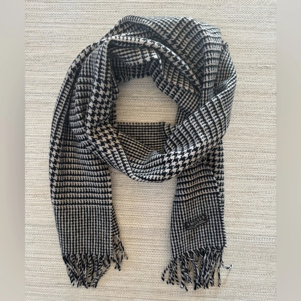 Amicale 100% Merino Wool plaid gray black winter scarf men’s one size